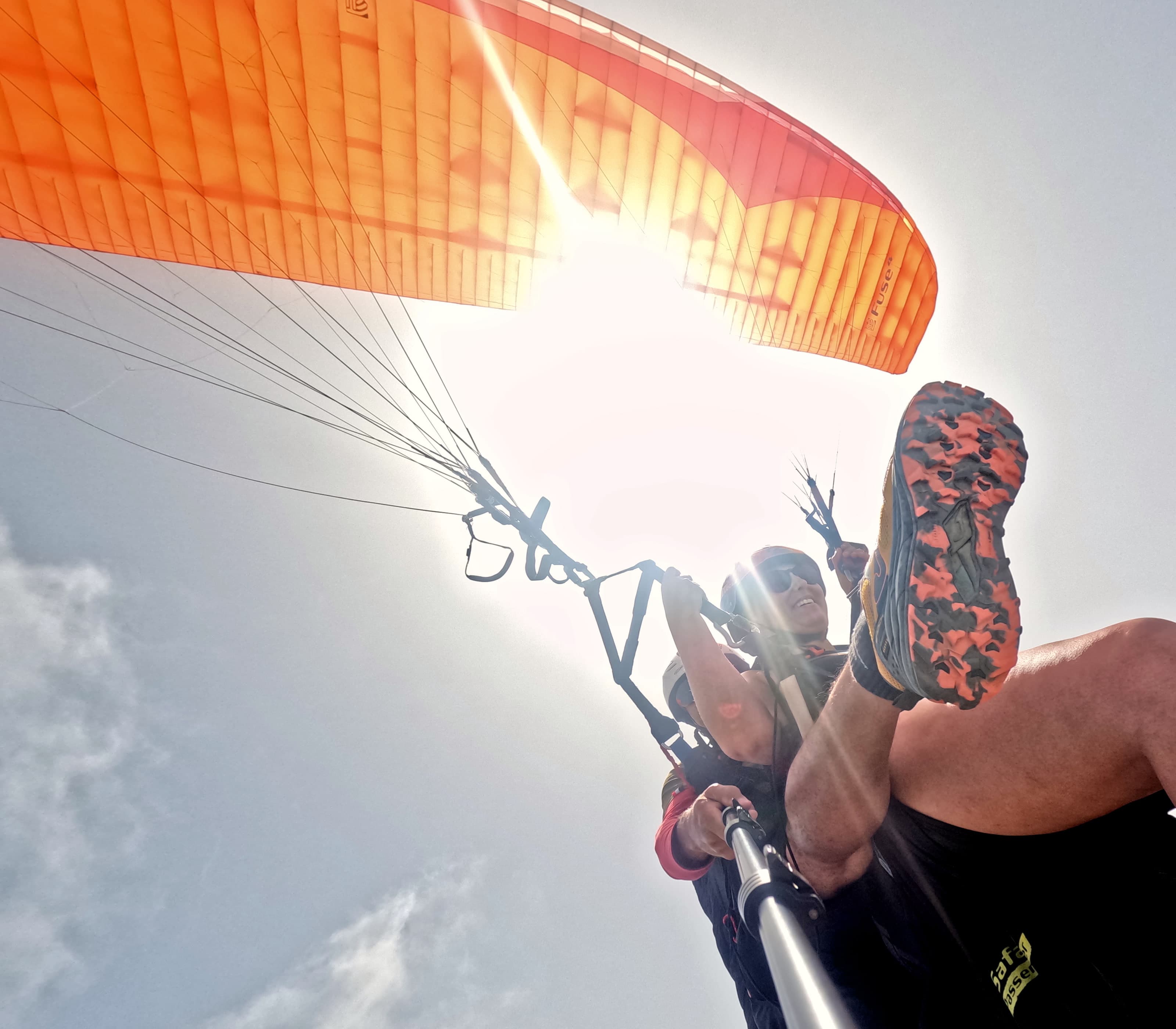 Standard tandem paragliding
